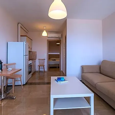 Krouzeri Hotel
