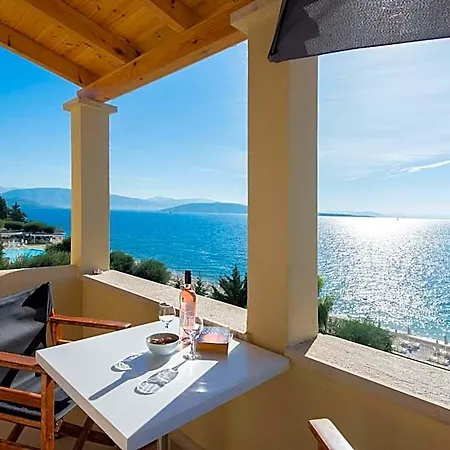Krouzeri Hotel 4*