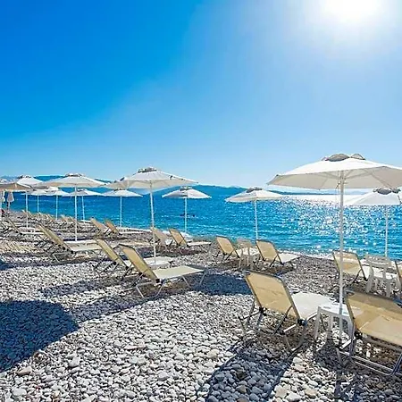 Krouzeri Hotel
