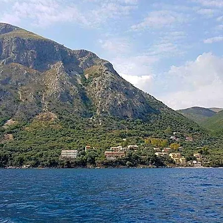 Krouzeri Hotel 4*