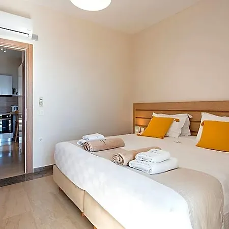 Krouzeri Hotel
