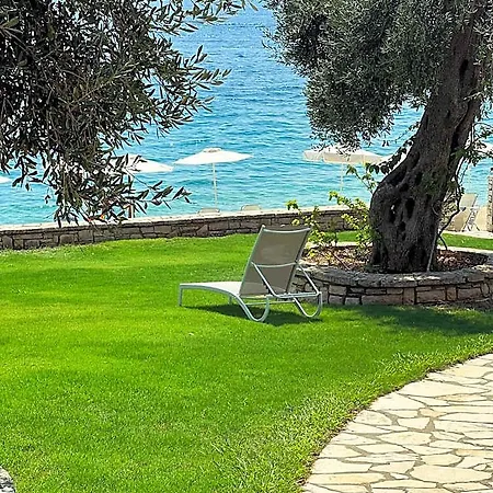 Krouzeri Hotel